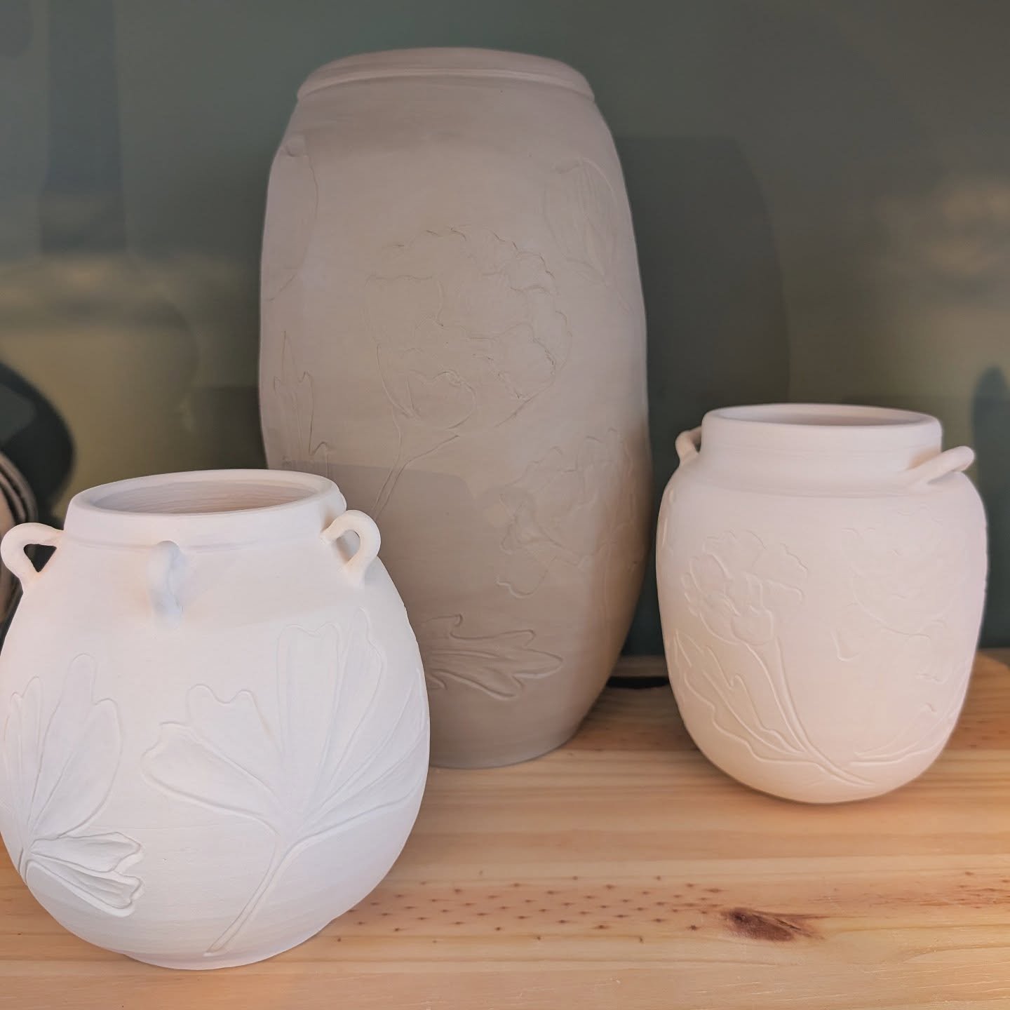 "each thing you make is practice."

I recieved a solid piece of advice today :)
It helps with my perfectionism, and that ' invisible wall '. 

Lots of relief carving, exploring designs/placement, and composite vessels :)