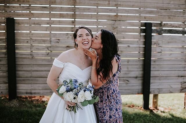 Last May, Devon and I met while abroad in Dublin. She told me about her boyfriend, Jonathan, and her dreams of marrying him someday soon. A little over a year later, I had the privilege of capturing their wedding day on camera.

One of my favorite mo