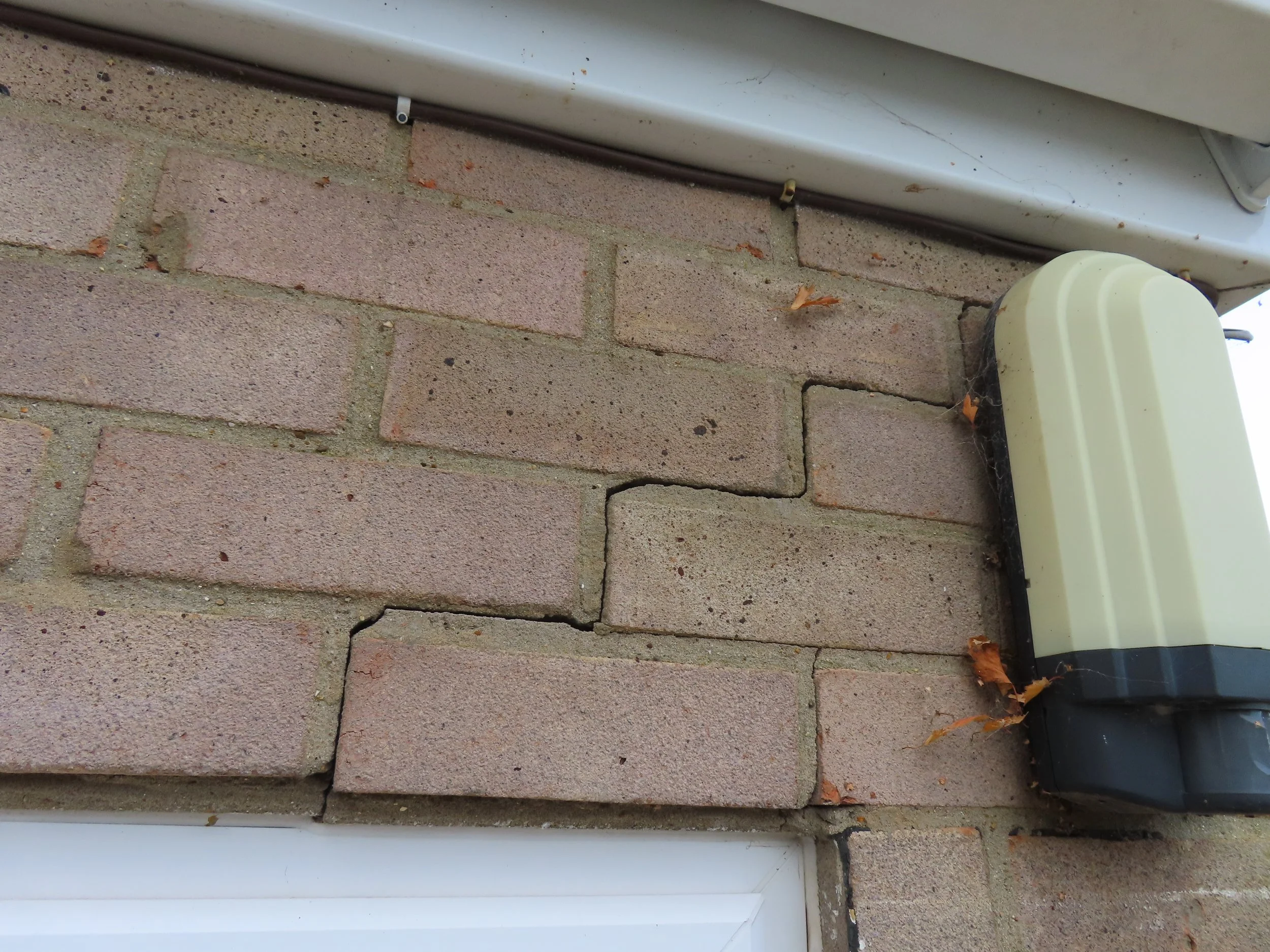 Defect Diagnosis - Reported cracking