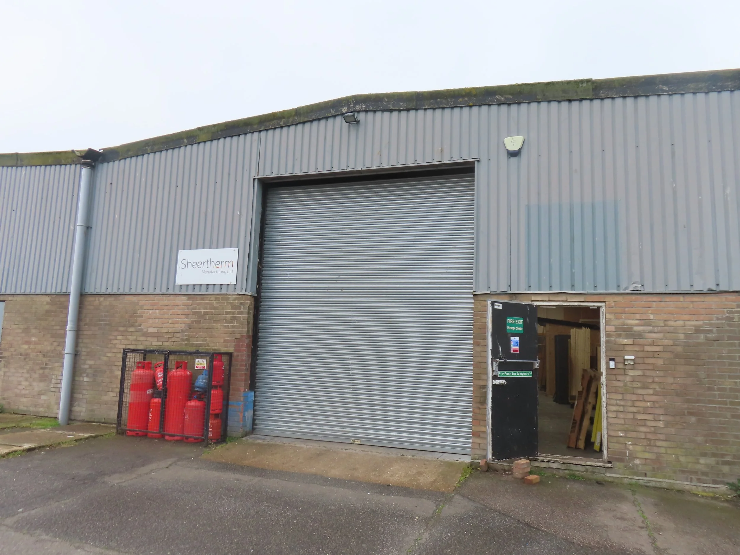 Defects Inspection of Commercial Warehouse