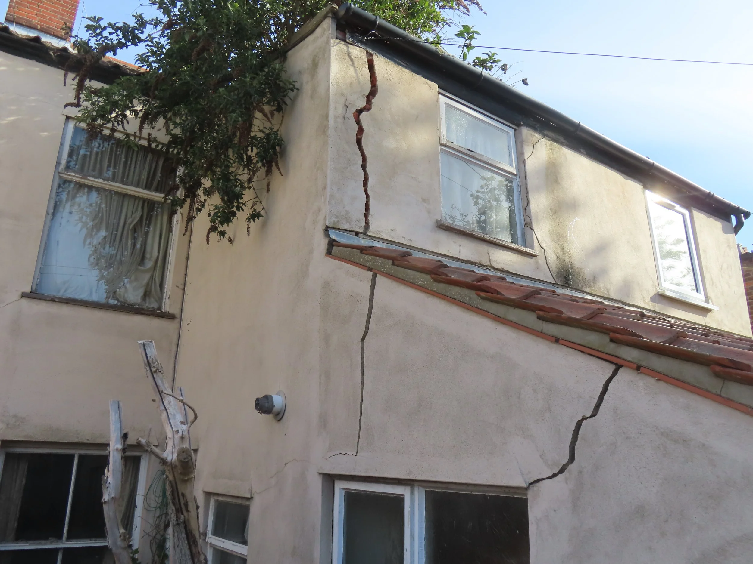 Defect Diagnosis - Cracking