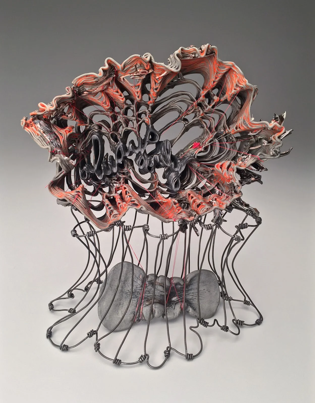 Stephanie Lanter Always On (2017) Porcelain, glaze, thread, and wire, 11 x 12 x 5 in., courtesy of artist