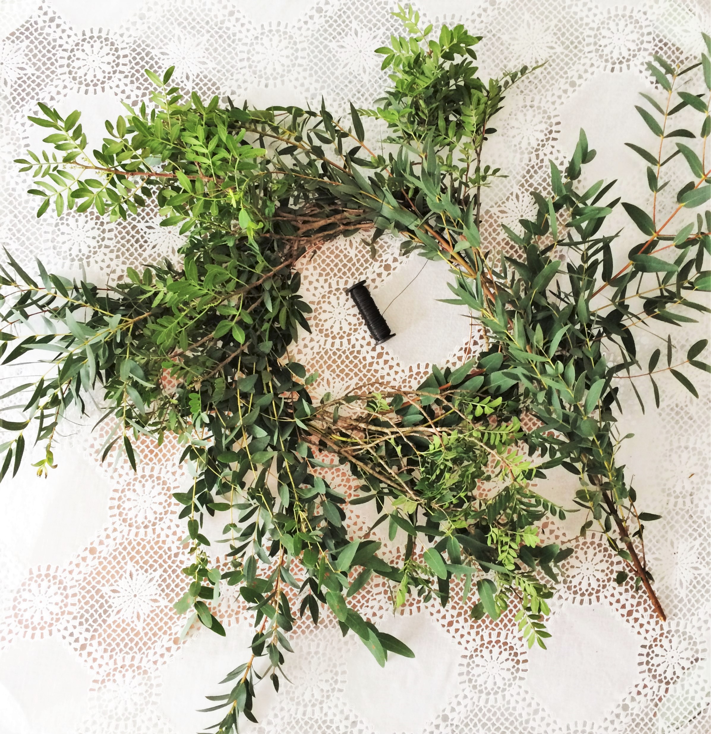 Webb-and-Farrer-Brighton-Florist-Sussex-Wedding-Flowers-How-to-make-a-foliage-wreath-DIY-tutorial (8).JPG