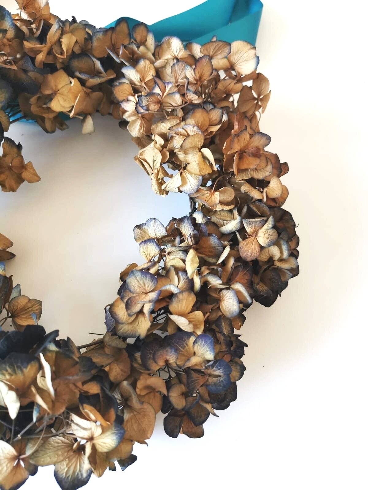 how-to-make-dried-hydrangea-wreath-webb-and-farrer3.jpg