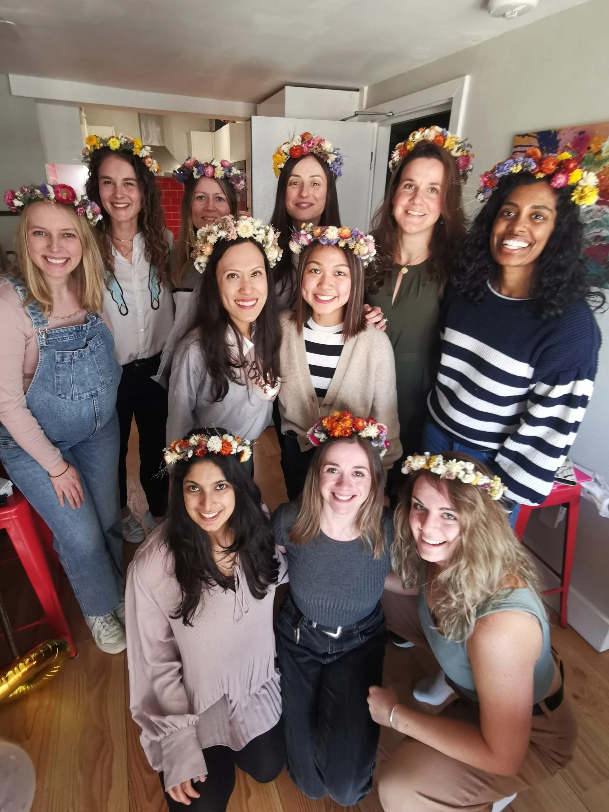 webb+and+farrer+dried+flower+crown+workshop+hen+party+brighton+activity1.jpg