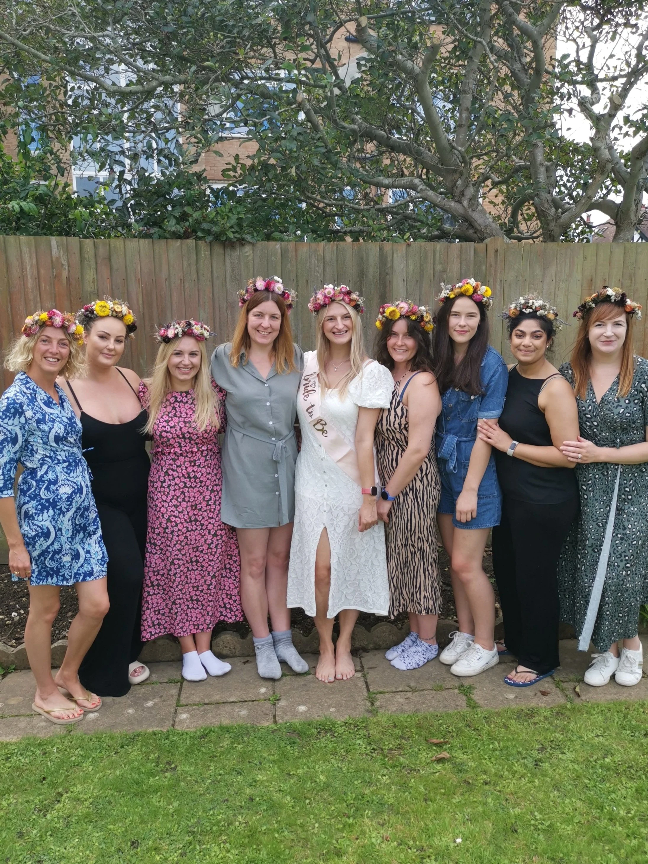 dried+flower+crown+workshop+webb+and+farrer+Brighton+hen+party5.jpg