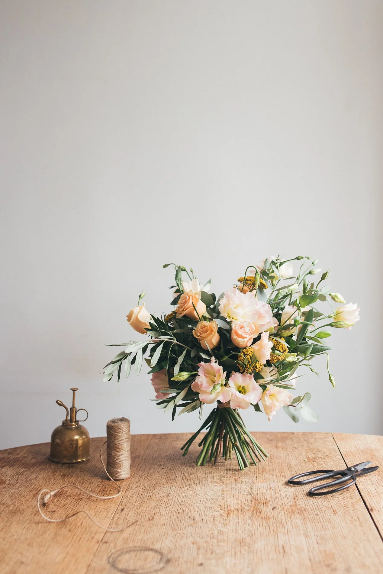 Be your own florist + learn how to arrange flowers with these step by