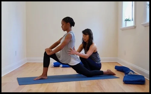 StacyKLeung_teachingyoga.jpg