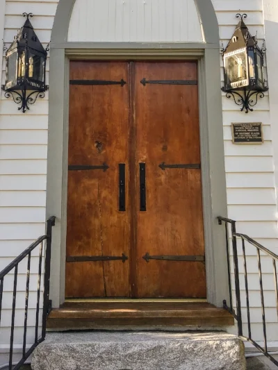 I can't help it. I love old, beautiful doors.