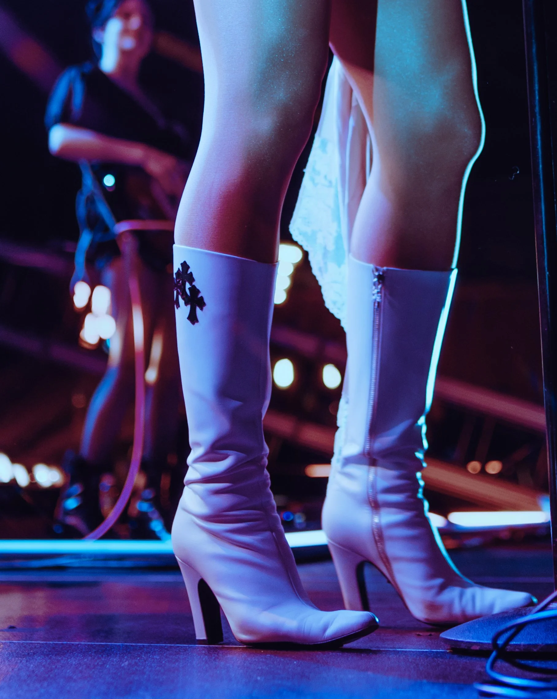 R6__4276-2.jpg