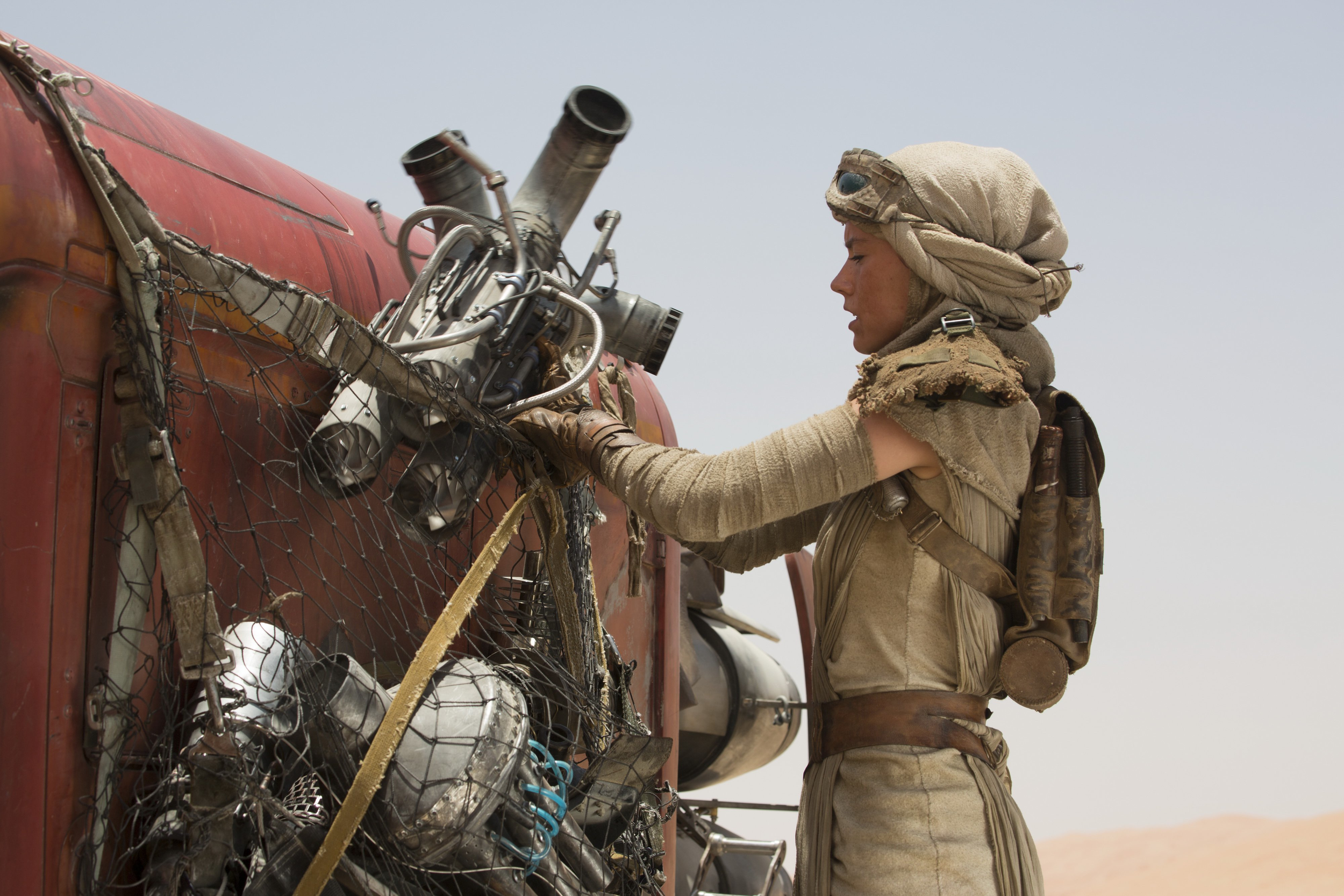 Reys_speeder_with_gear.png