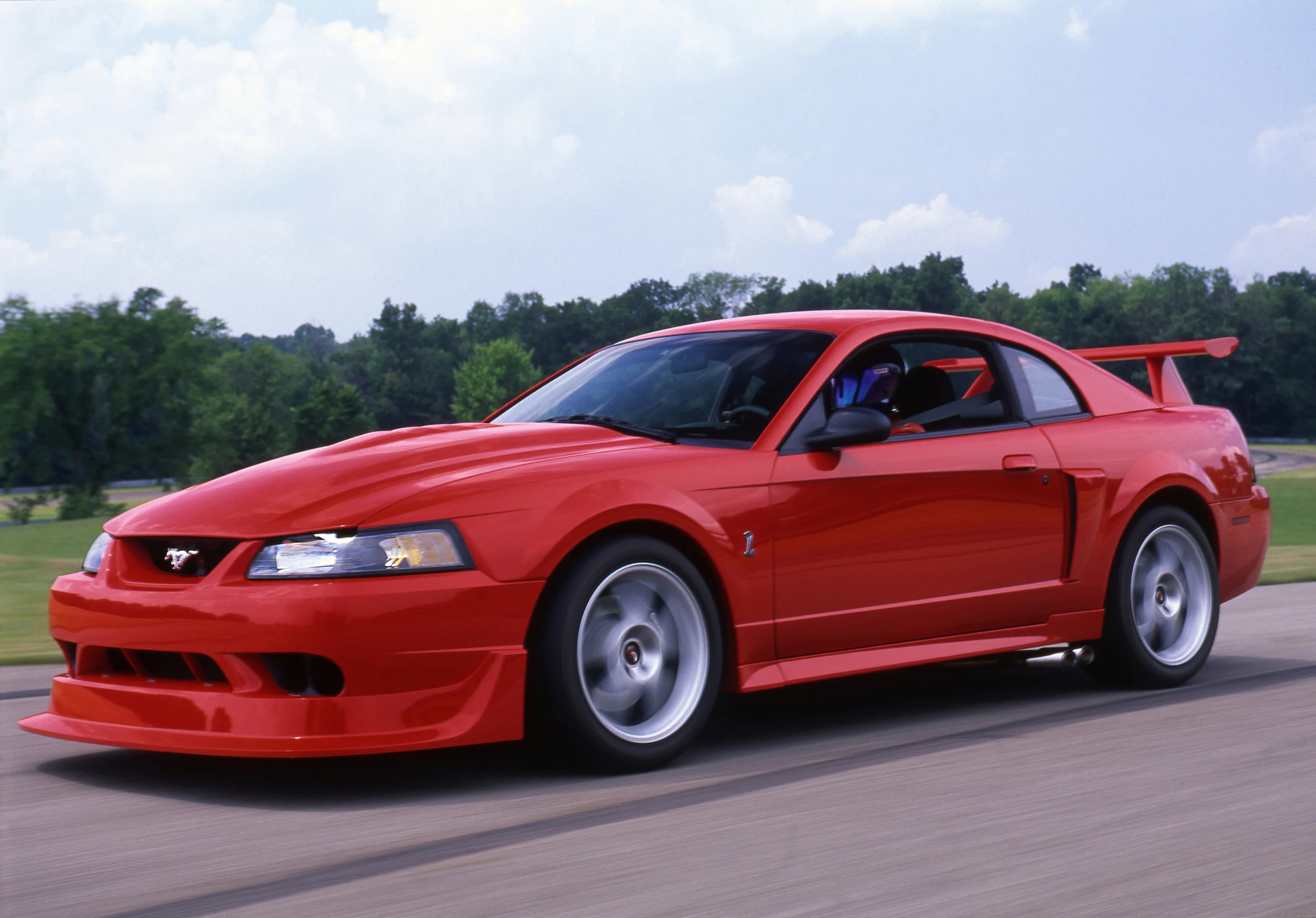ford_mustang_svt_cobra_r_1.jpeg
