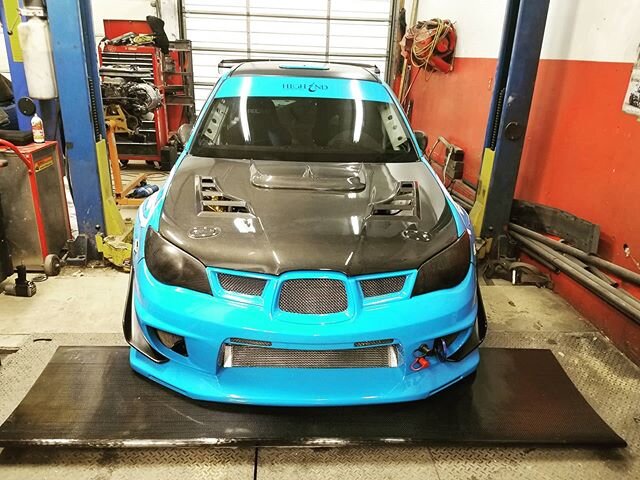 Here goes the #unlimited #aero build for the #subaru #sti that we started parts for last fall.  First up is front and rear #affinityaero #carbonfiber #wings, capable of over 2000lbs of #downforce EACH at #timeattack speeds.  Then the floor and #diffu