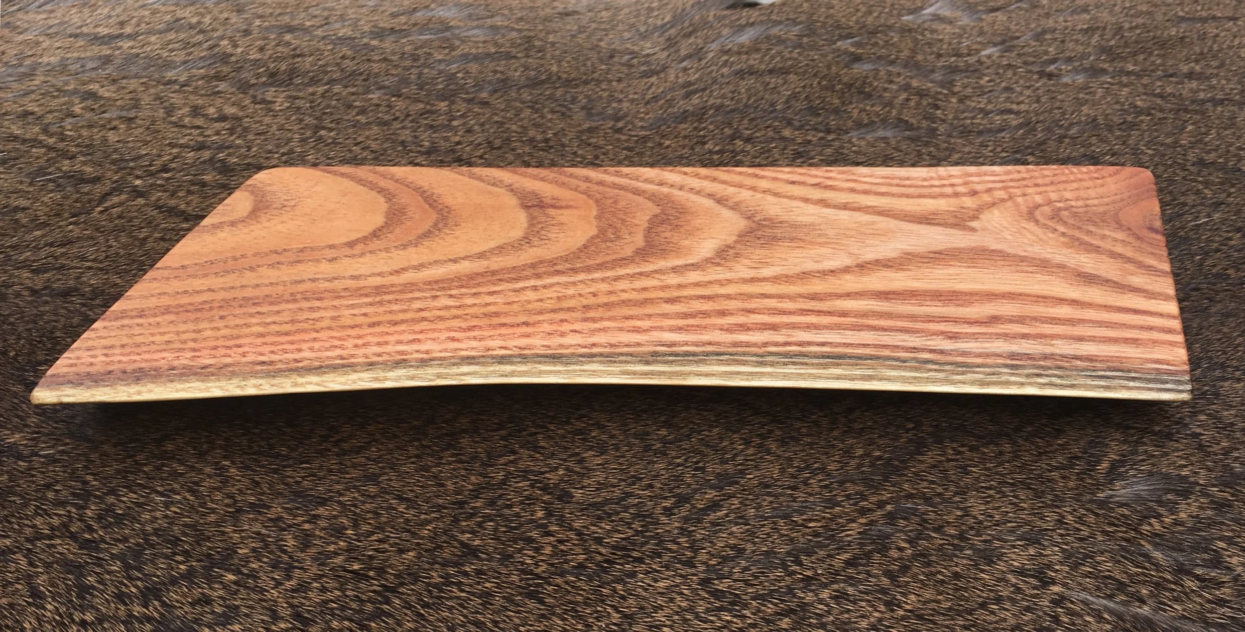Oak serving board small 3.jpg