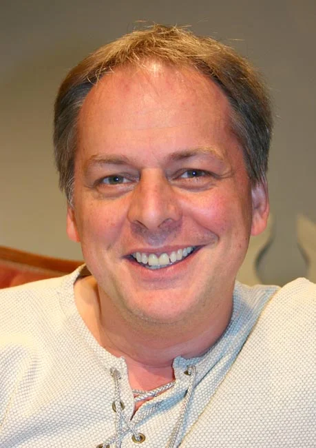 Steven Arnold portrait.jpg