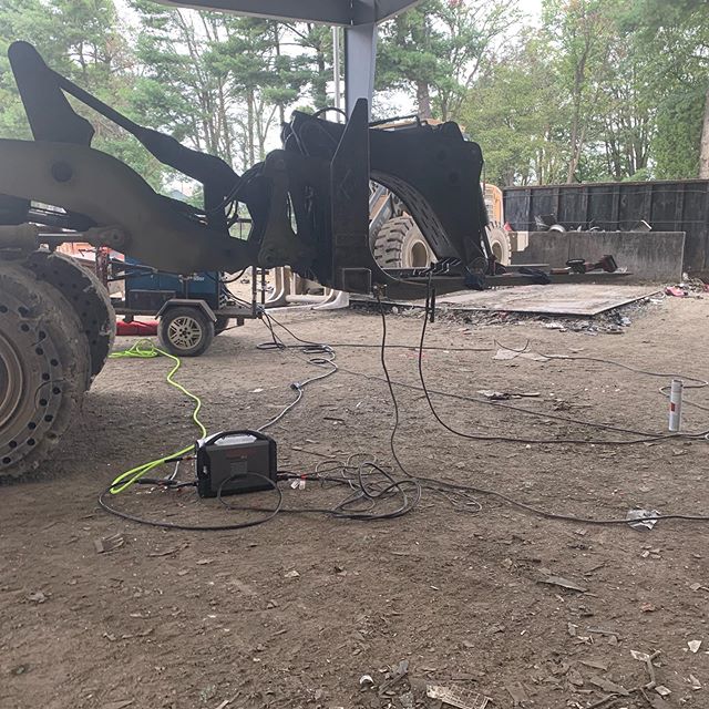 Loader and crusher repairs for today. Already working the Powermax. If it can be broken these guys will figure our how 🤷&zwj;♂️#welding #mobilewelding #instawelder #millerwelders #hypertherm
