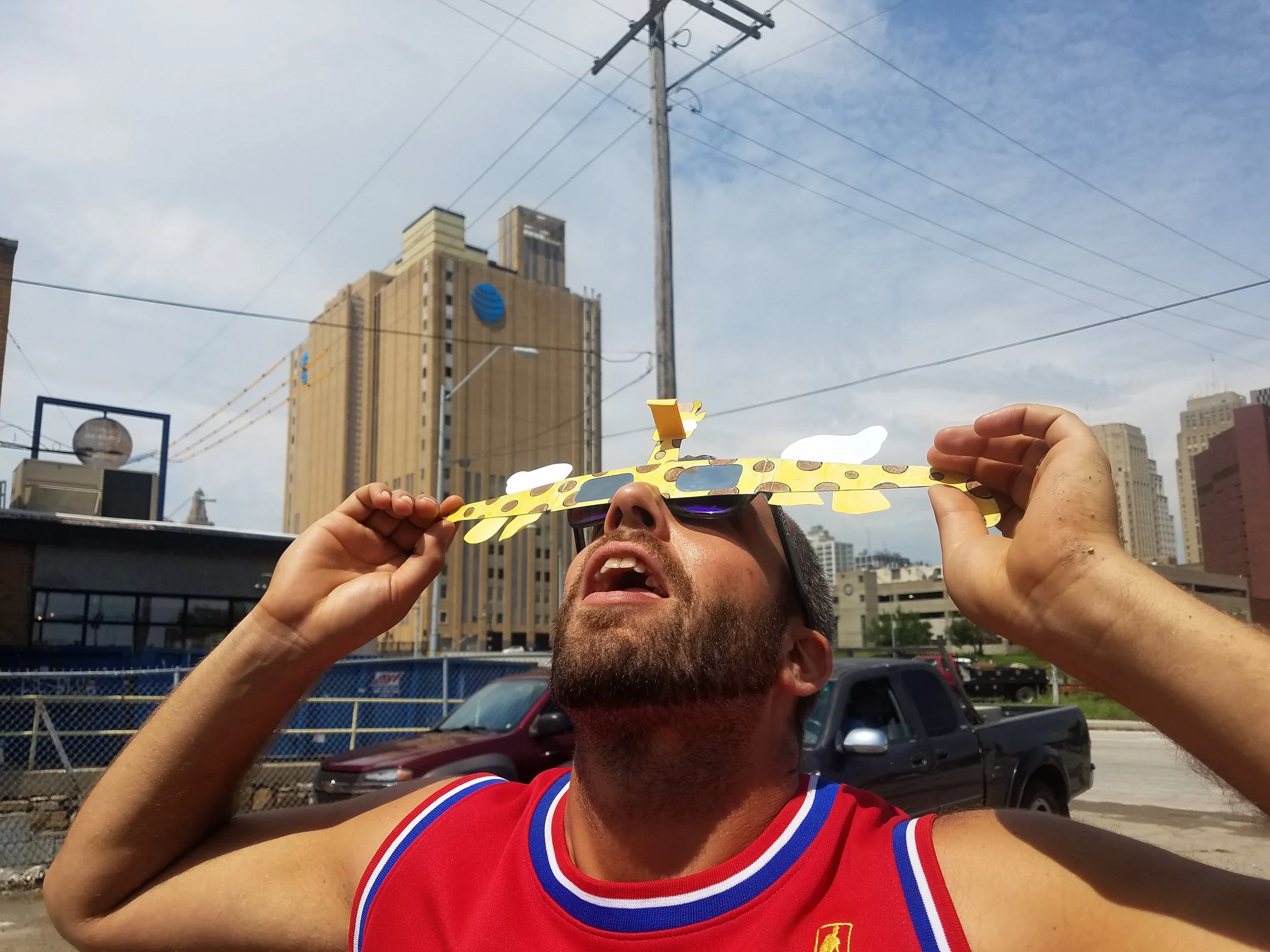 Rif Raf Giraffe Reacting to Total Solar Eclipse