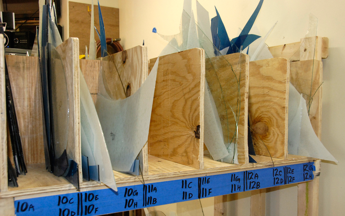 Cut pieces are stored in slots marked with window number.