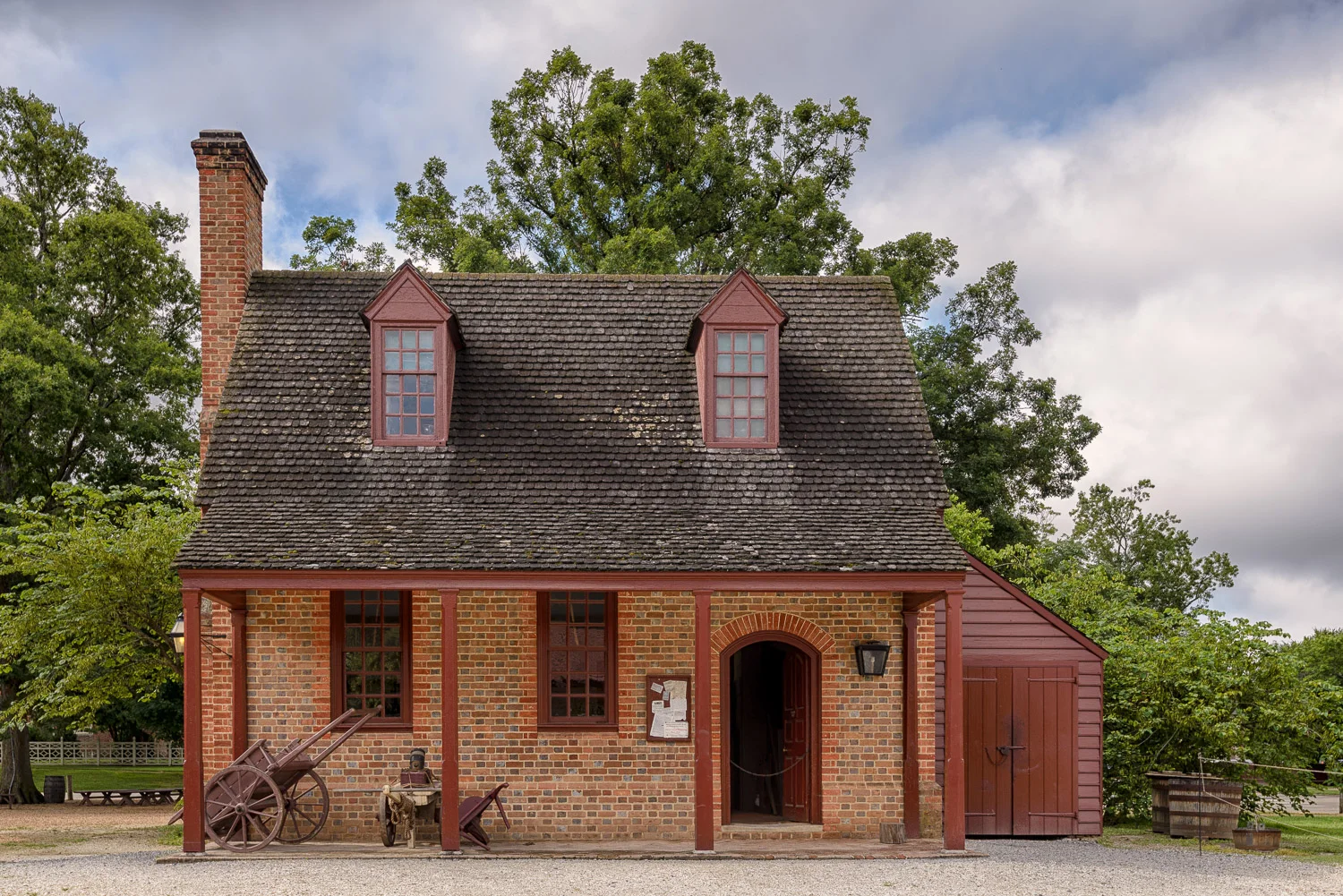 Guard's House by Magazine