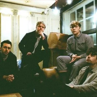 The Howl and the Hum