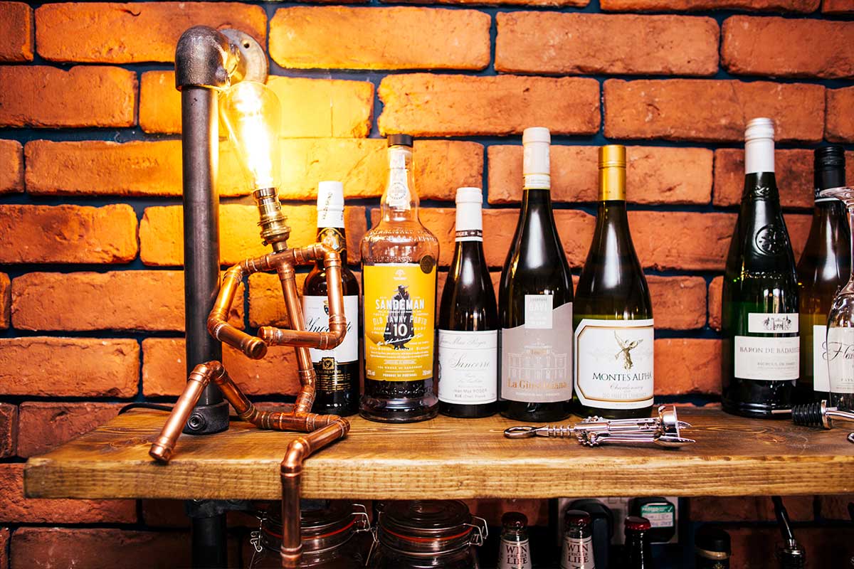 knife-and-cork-wines-3.jpg