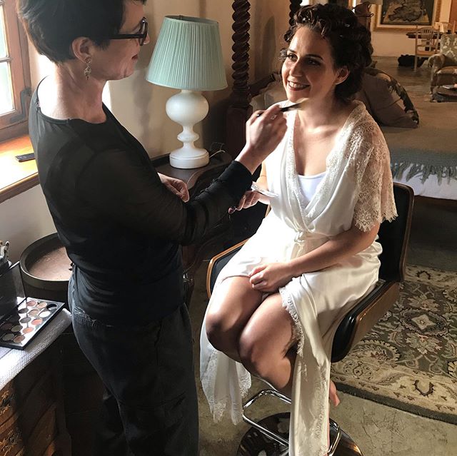 Sun&eacute; Pohl Wedding - Behind the scene moments while getting ready at Weltevreden Estate, Stellenbosch.
MUA - @zell_makeup_artist.
Bridal Hair - @sophiejeanmua .
#stellenboschwedding #zellmua #stellenboschmakeupartist  #classicbride