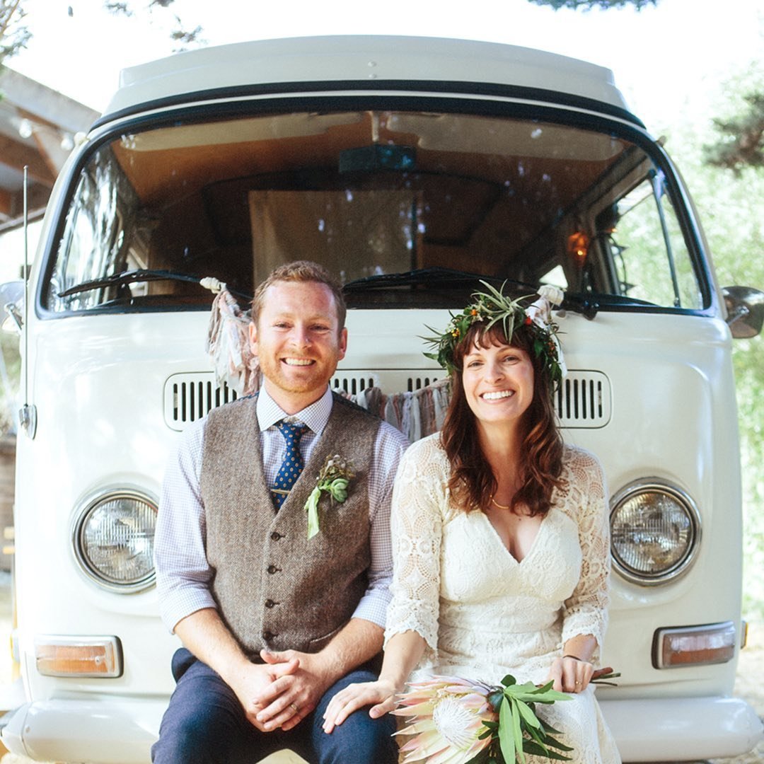 🚌✨Elevate Your Event With Iconic Charm✨🚌

Look no further than our VW Bus Photo Booth! 📸🎉 Let your guests bask in the nostalgia and snap Instagram-worthy photos against this one-of-kind backdrop.📸 The possibilities are endless! 🌈🚌✨

#theboothb