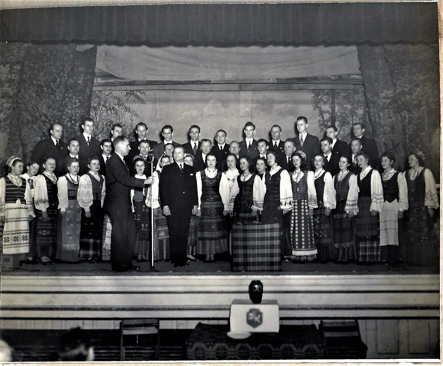 „Dainos Tremtiniu“ Choir