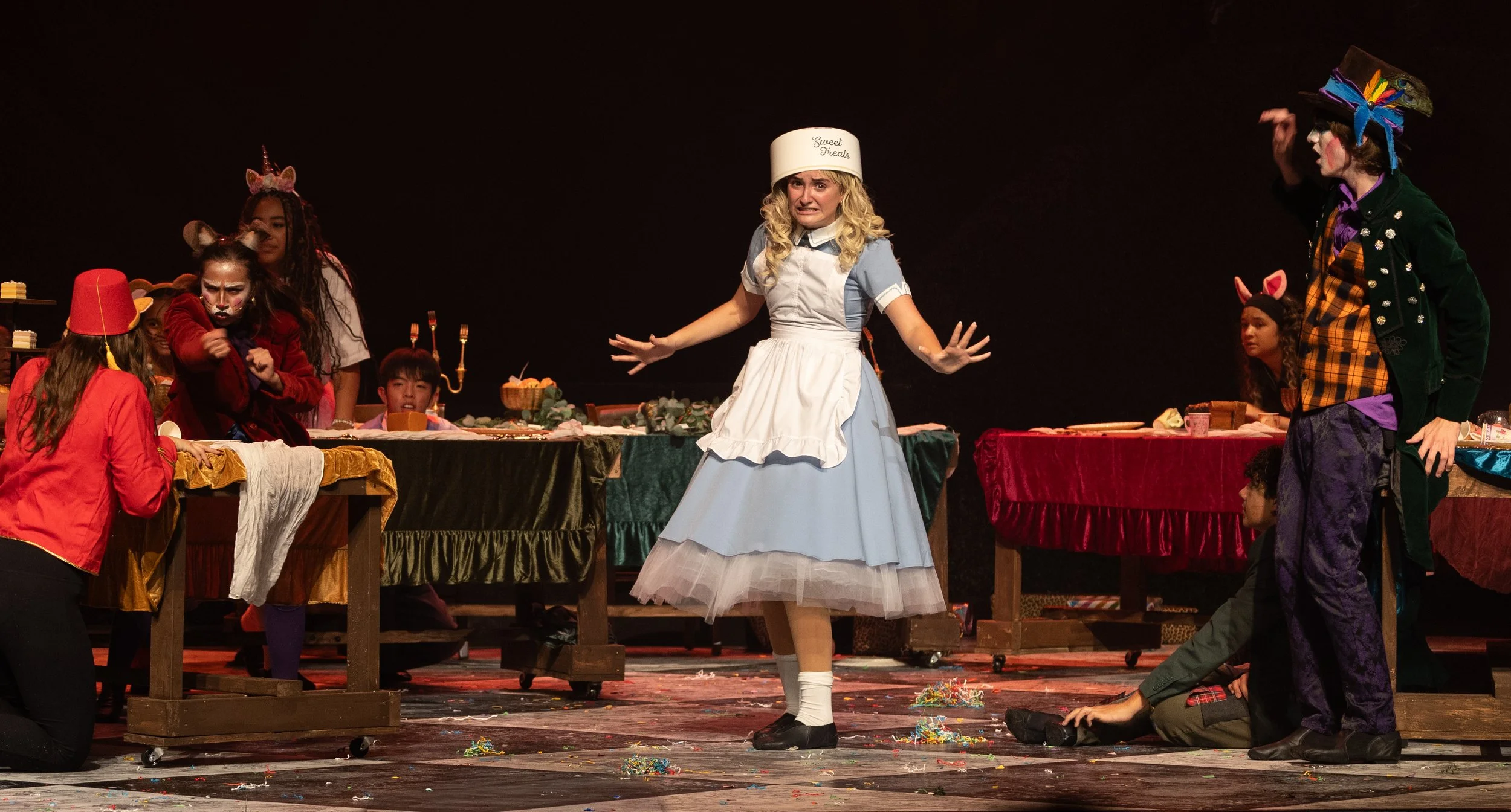2026_AliceInWonderland_0860_(HM3_4179).jpg