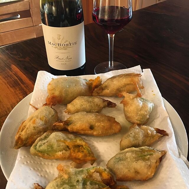 Loving life. Made squash blossoms with a good pino. Can&rsquo;t got wrong 🥰
