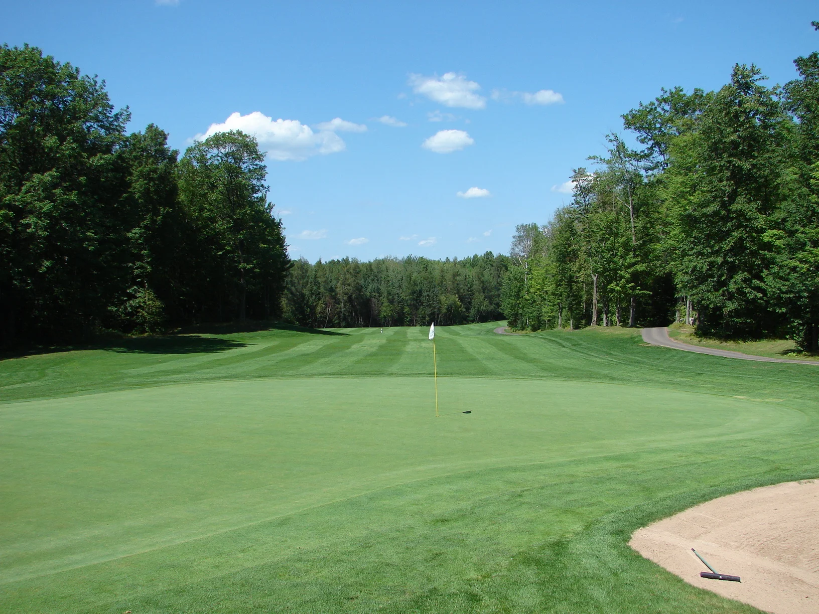 Hole No. 1.jpg