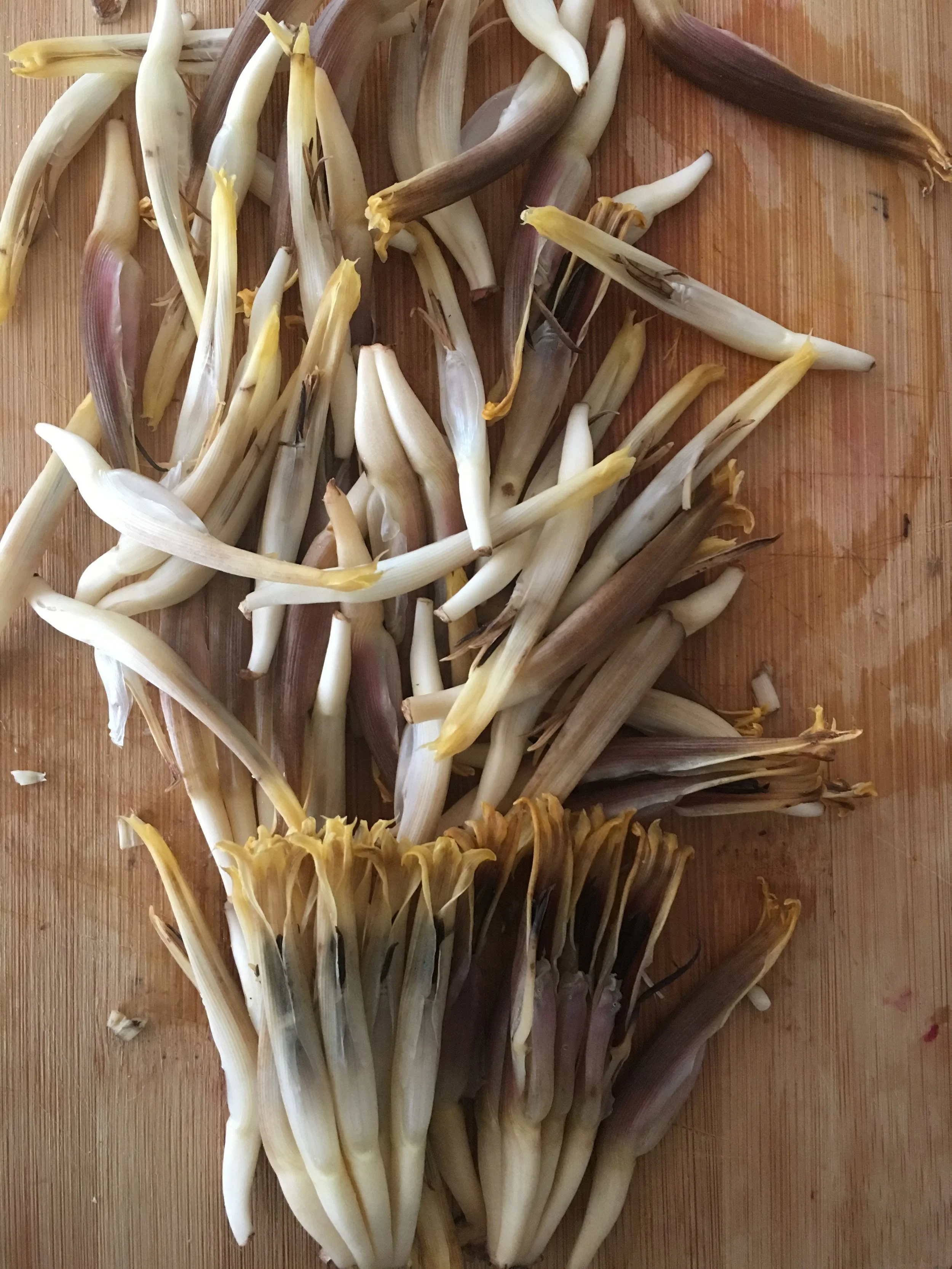 Kehel Muva Dadum (Banana Blossom Fry)