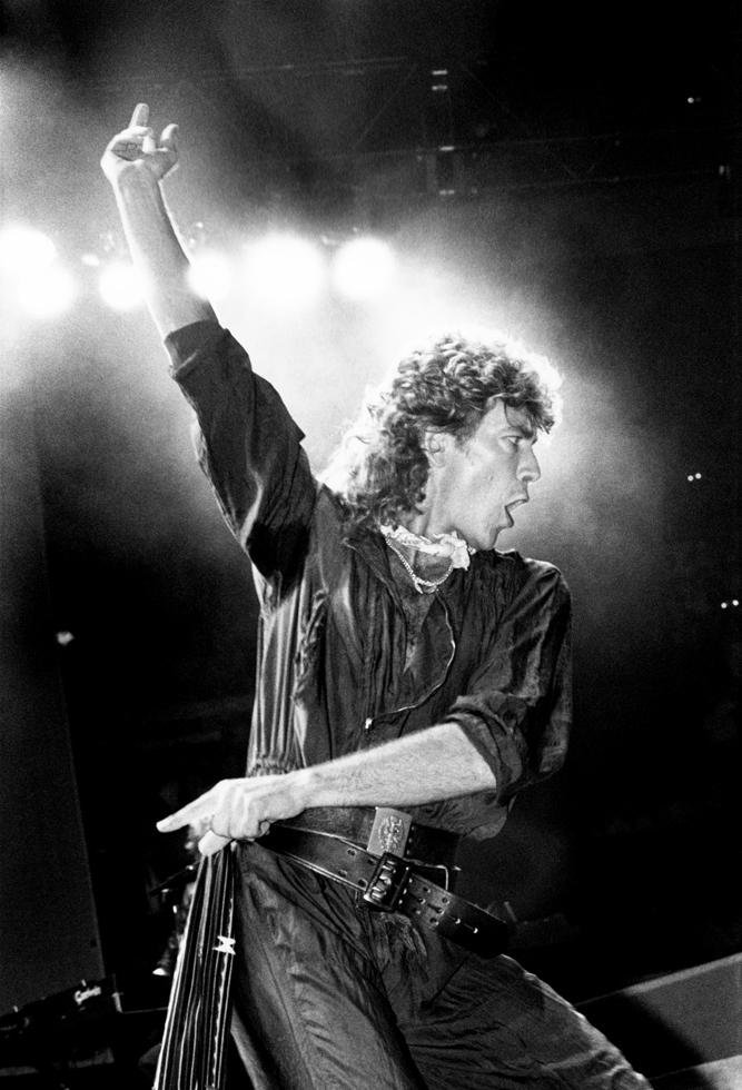 Robert Plant(83-415-9A)300300.jpg