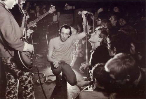 magazine-howard-devoto-live-at-rafters-manchester-photo-by-kevin-cummins-1978.jpg