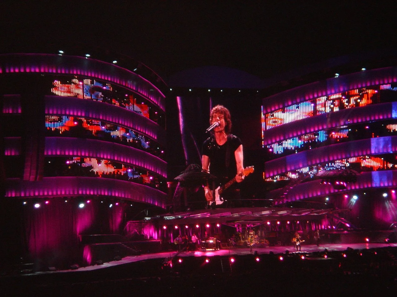 ABiggerBangTwickenham2.jpeg