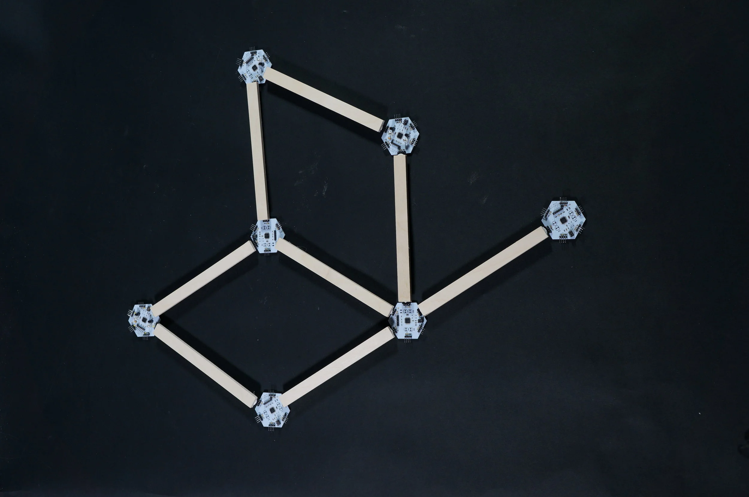 Modular units that can be connected in any configuration