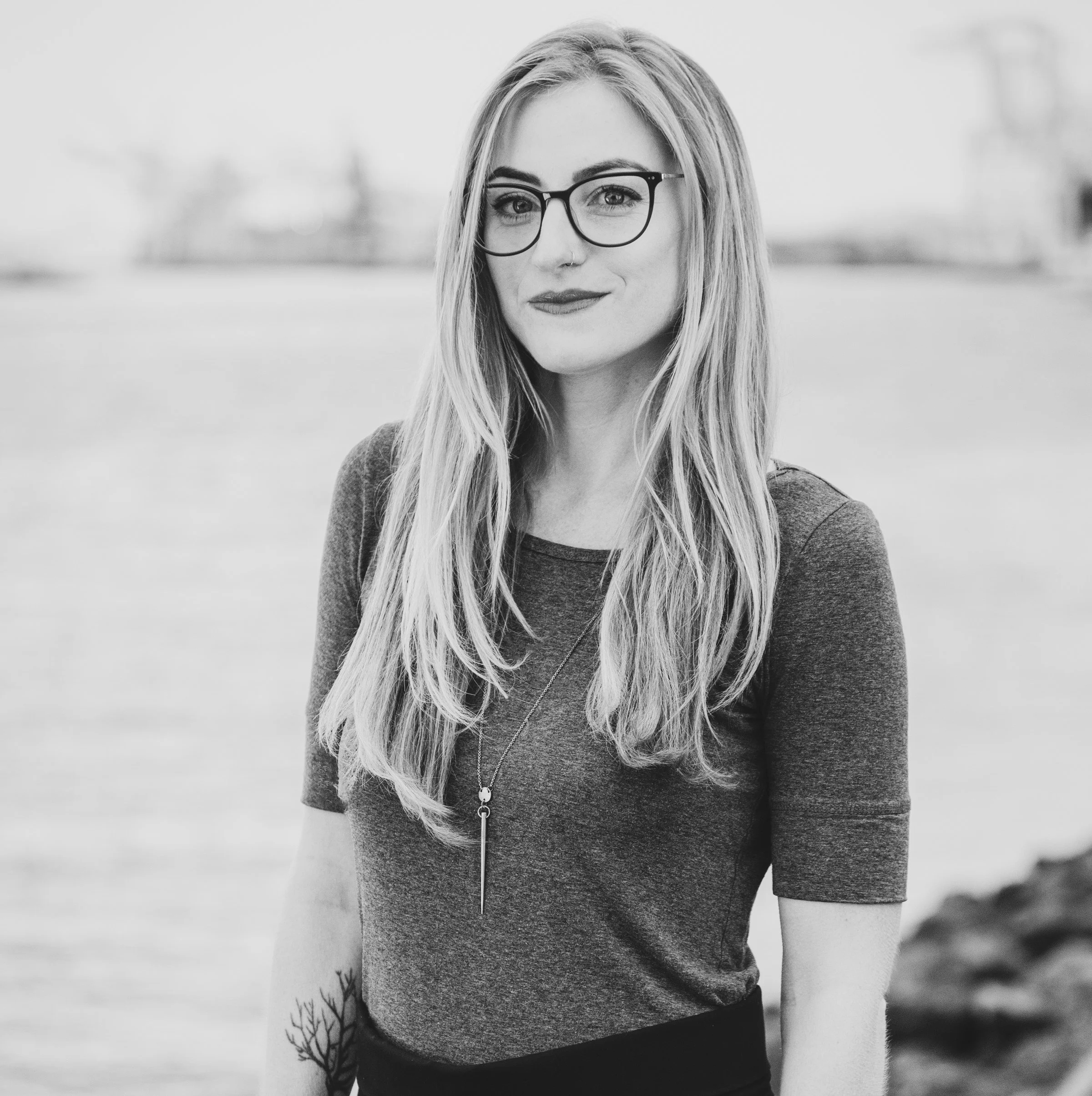 2695BW- cropped .jpg