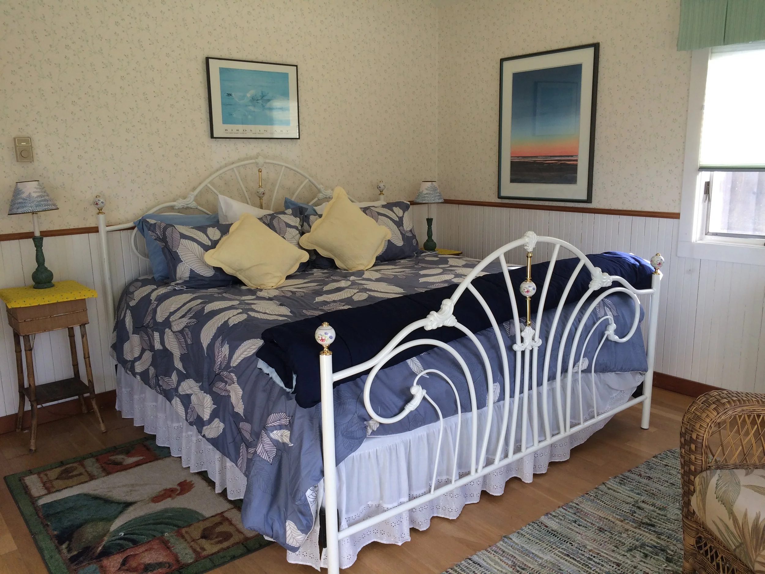 2nd Bedroom: Sun filled Master Bedroom with King size bed