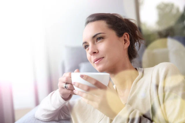 reflective-woman-drinking-tea-640x426.jpg