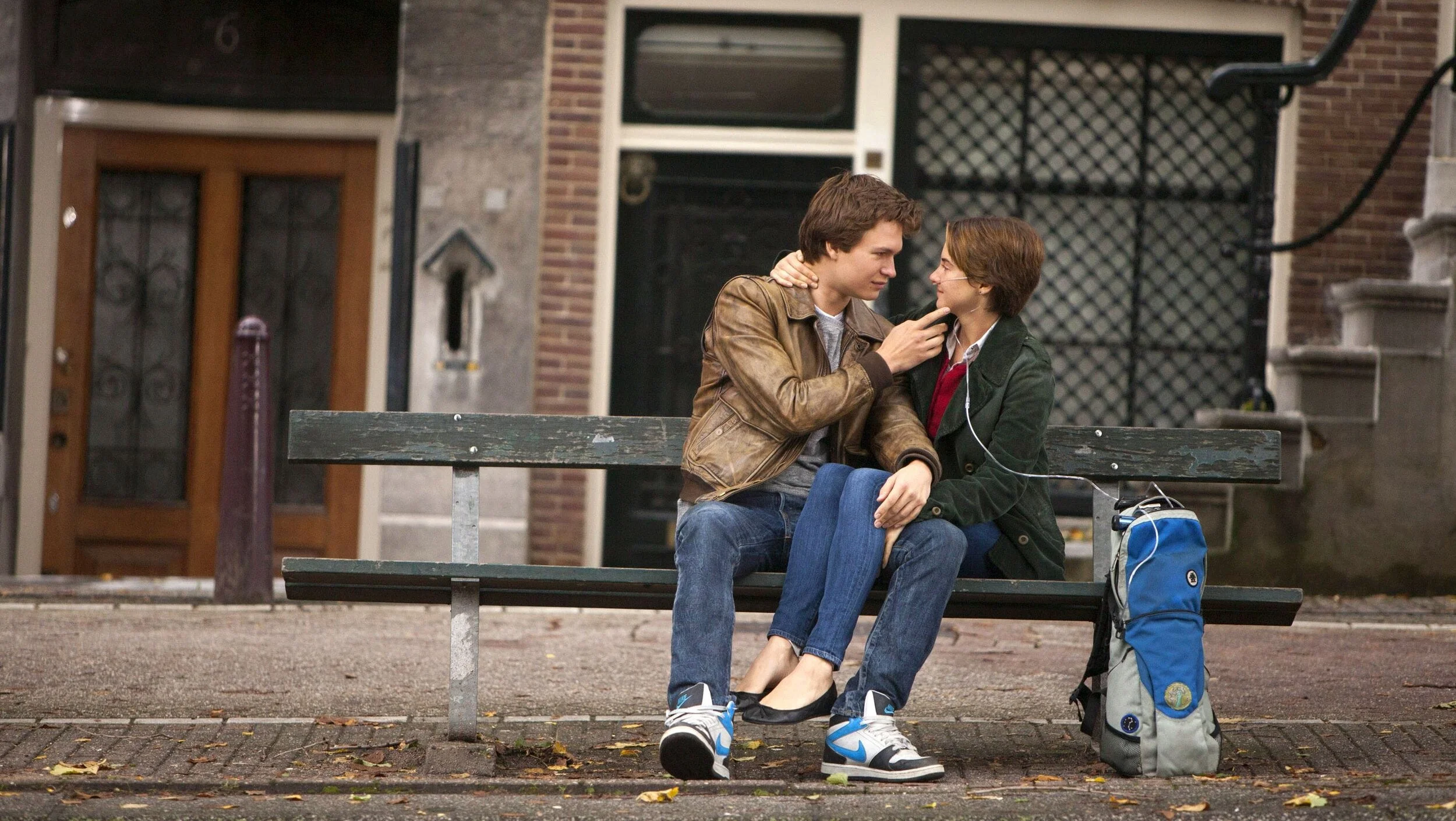 1402081697000-AP-FILM-REVIEW-THE-FAULT-IN-OUR-STARS-64680252.jpg