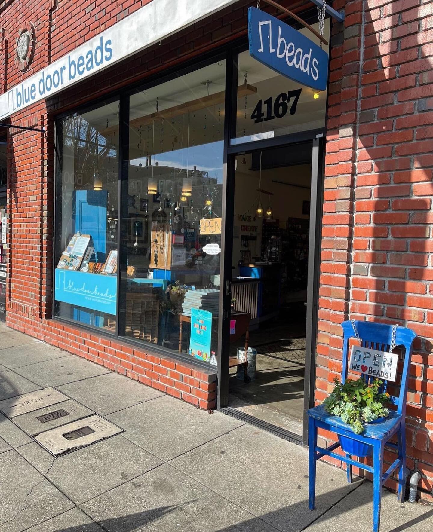 💙🚪 Endings are always bittersweet, and as we bid farewell to Blue Door Beads on Piedmont Ave after 12 incredible years, our hearts are filled with gratitude and appreciation. 🙏 Thank you for being more than just a store; you&rsquo;ve been a vibran