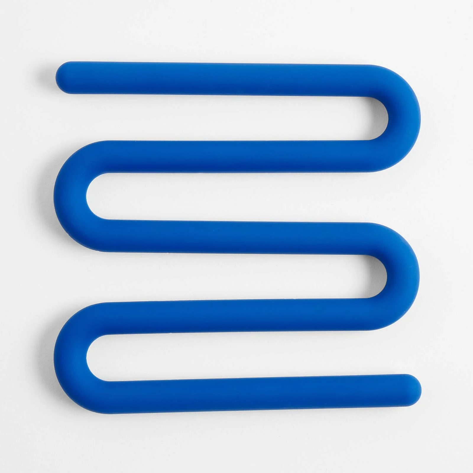 blue-silicone-trivet-by-molly-baz.jpg
