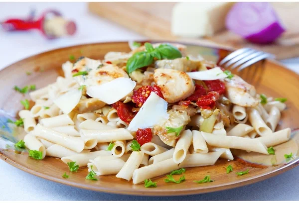  Chicken & Sun-dried Tomato Pasta