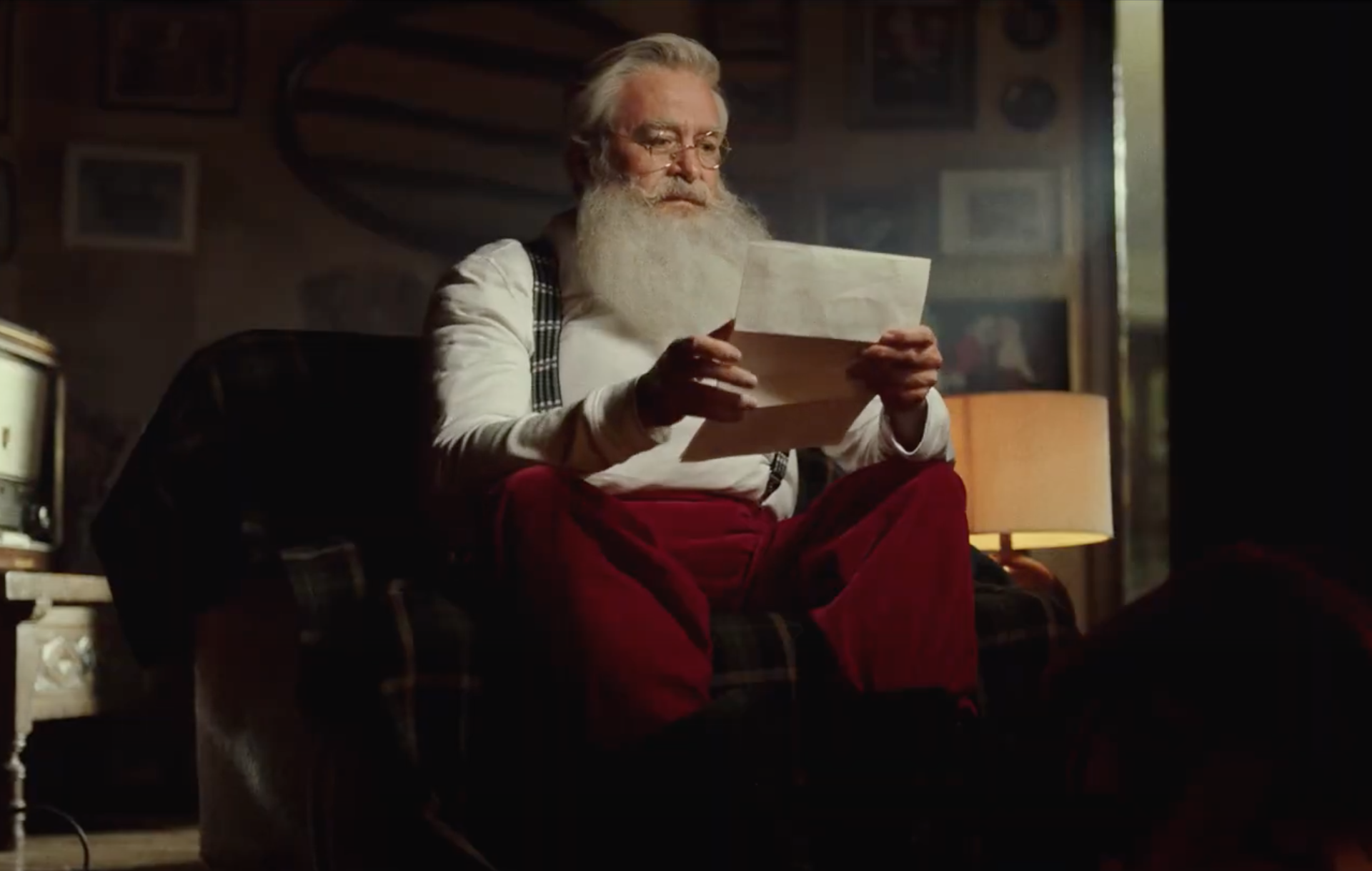 #SantaStayHome