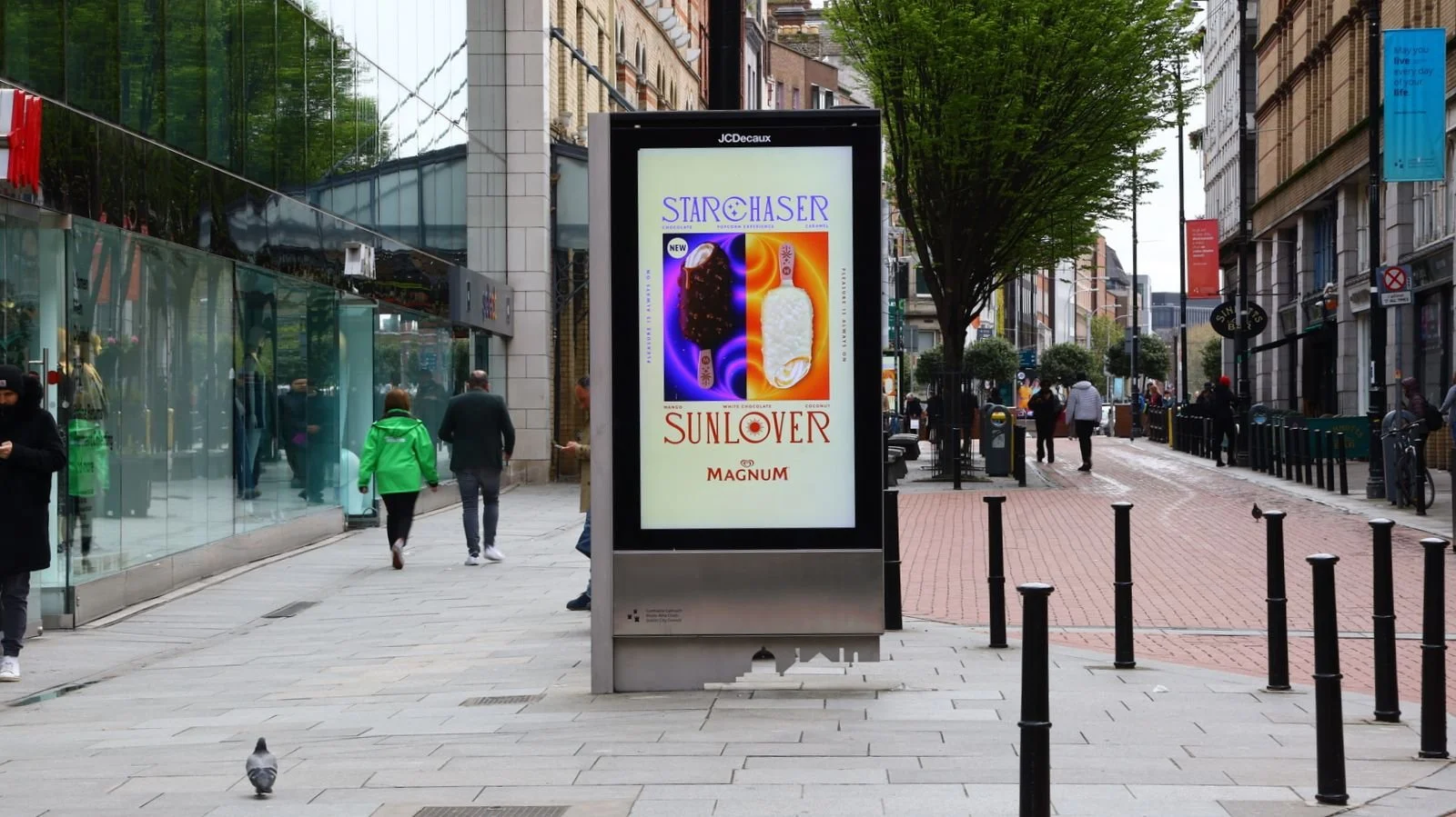Magnum Sunlover & Starchaser_OOH 2.jpeg