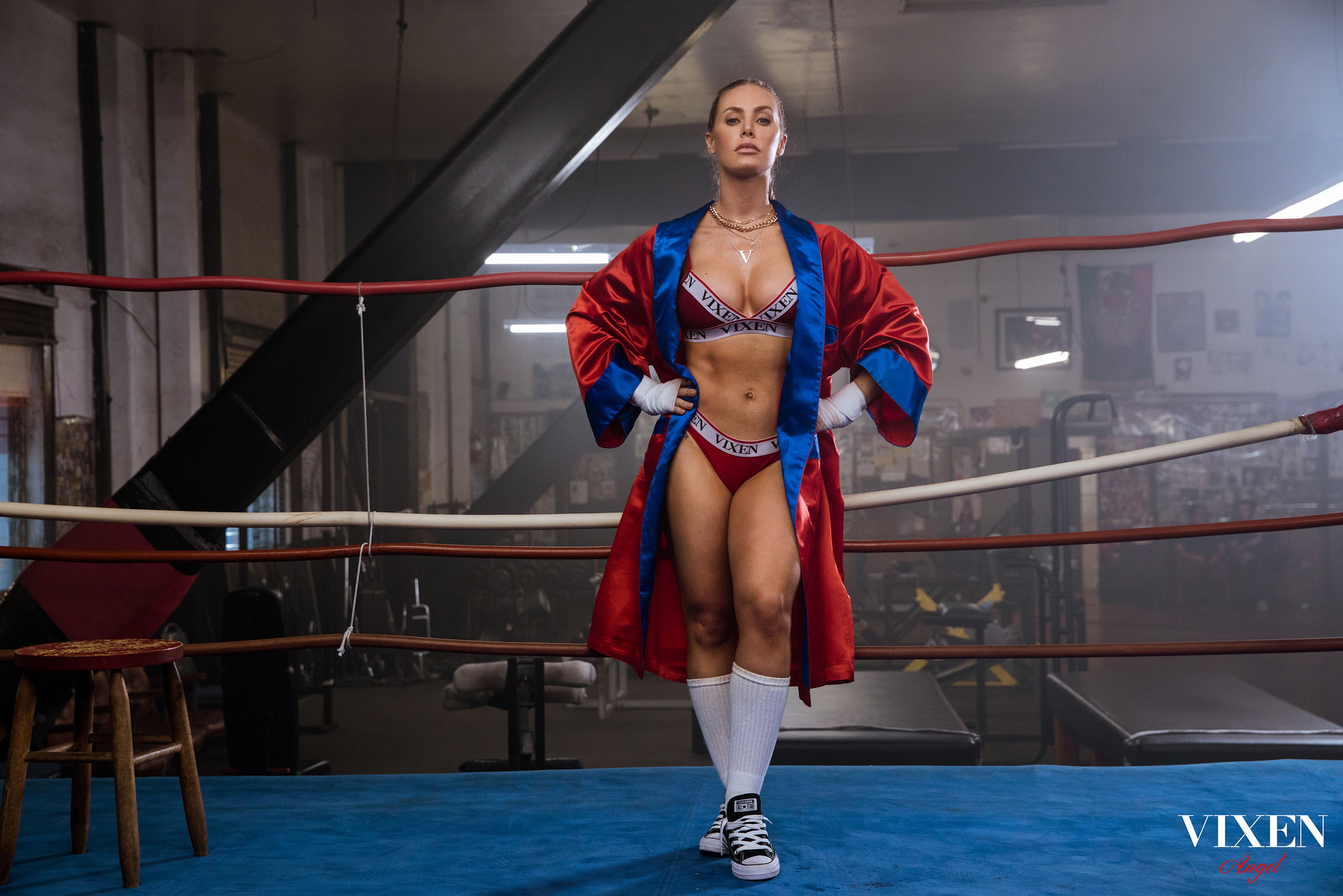 Nicole aniston boxing