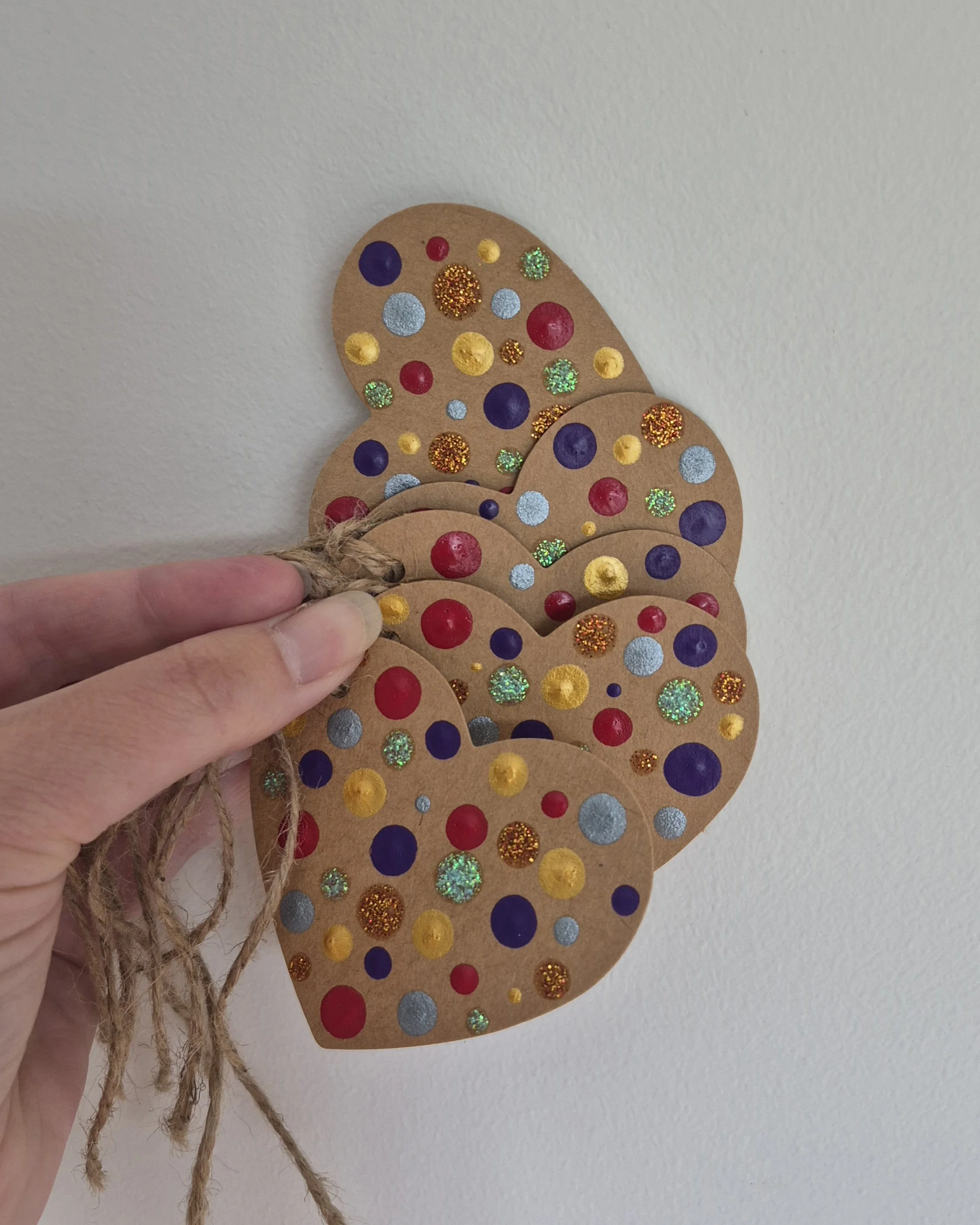 5 x LARGE BROWN HEARTS (MULTI)