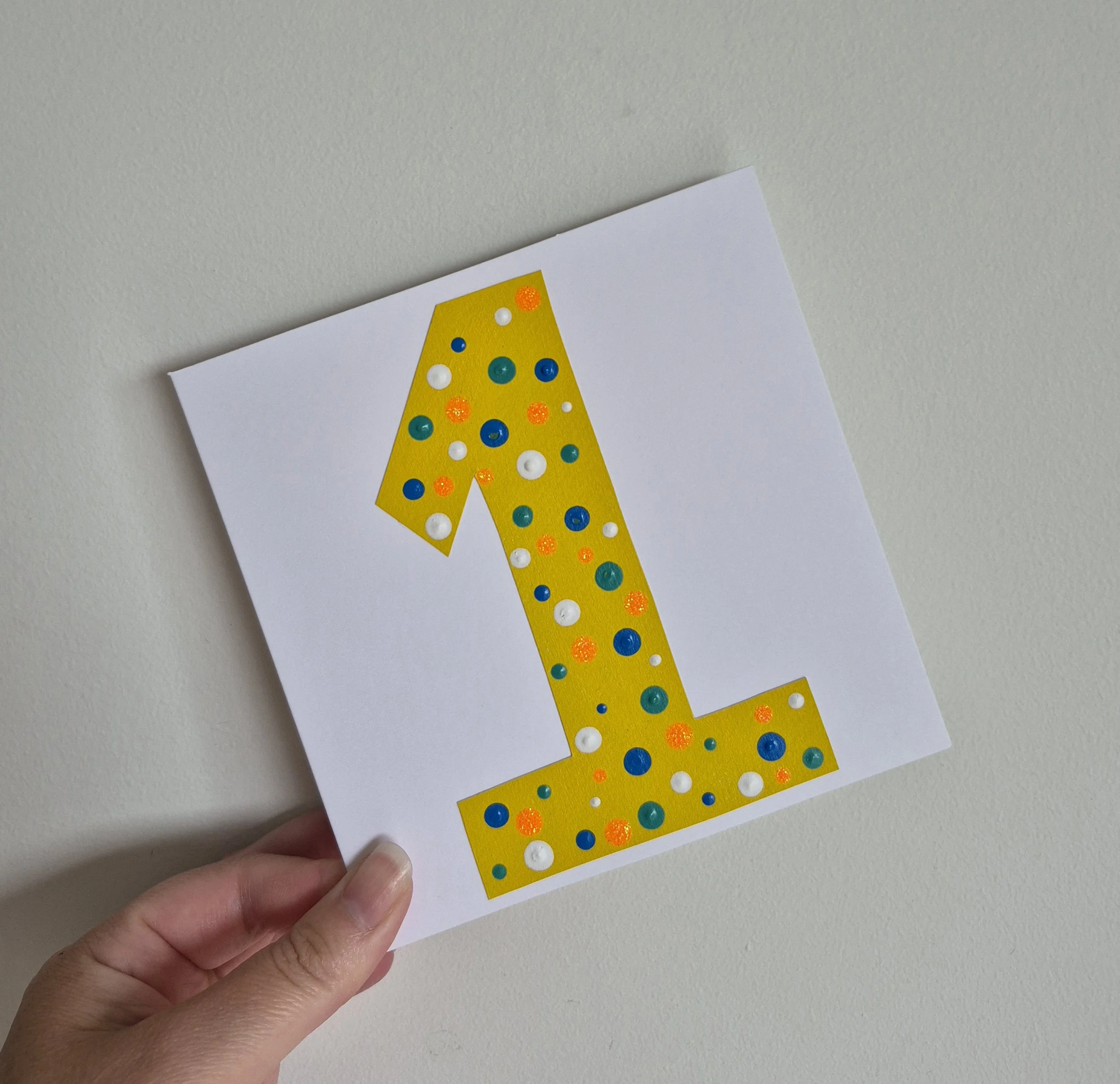 NUMBER CARD 1 - YELLOW
