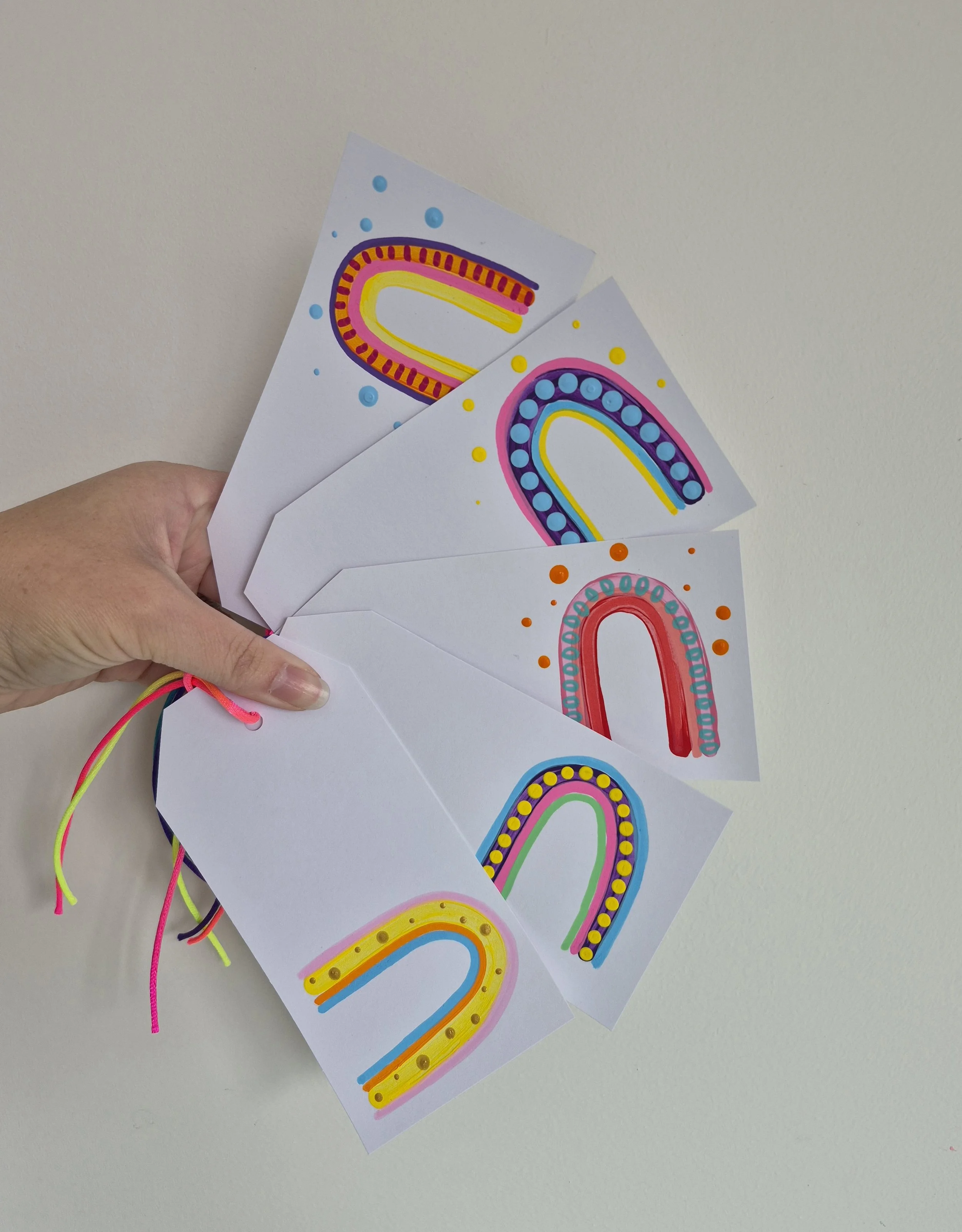5 x RAINBOW TAGS
