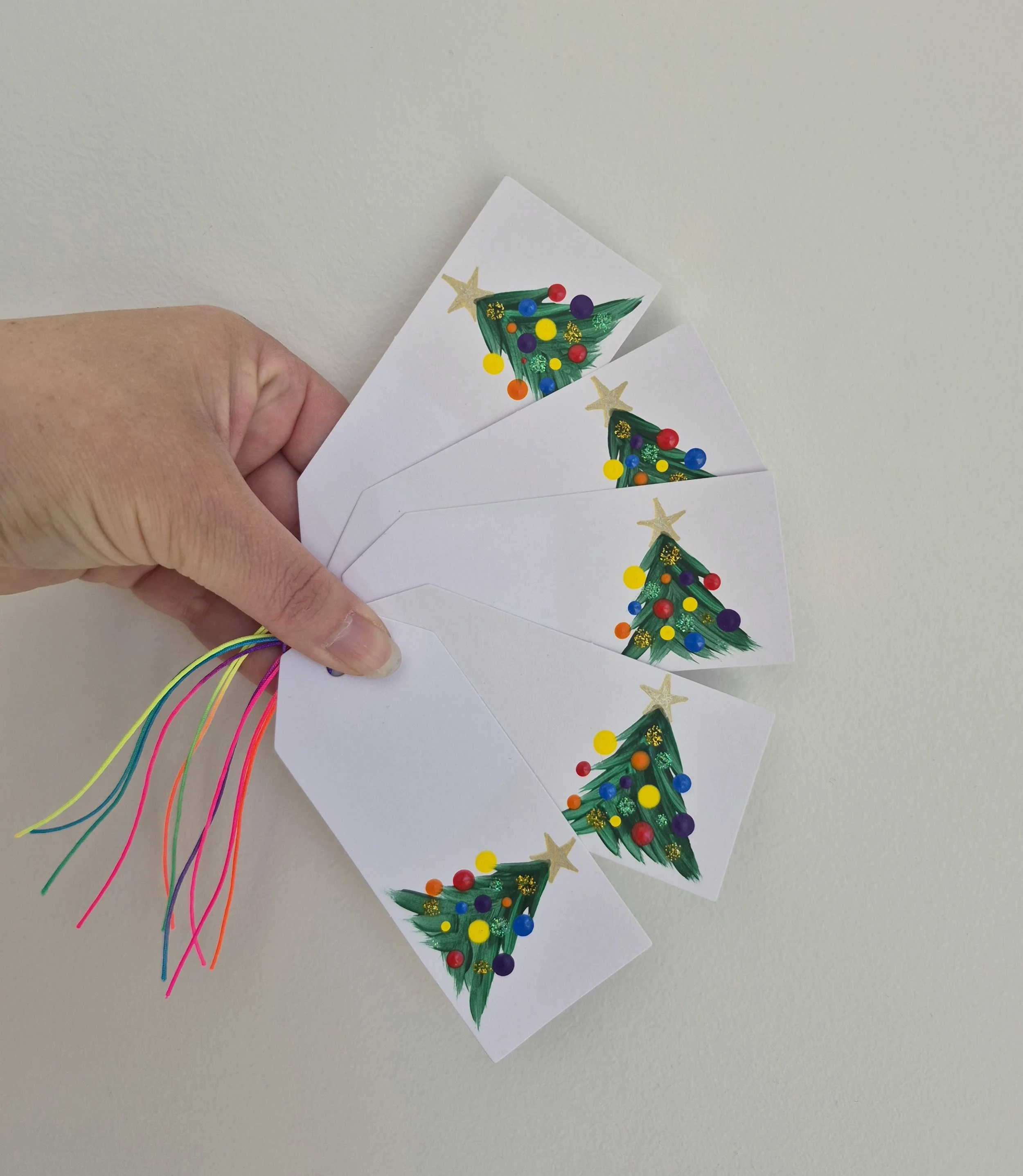 MEDIUM GIFT TAGS - MERRY CHRISTMAS